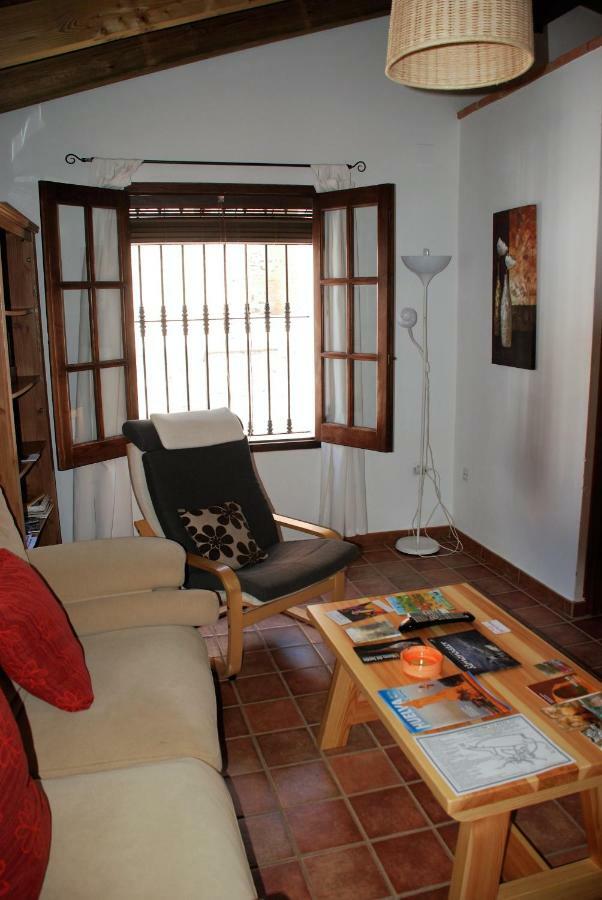 Casa Rural La Torre Almonaster la Real Exterior photo