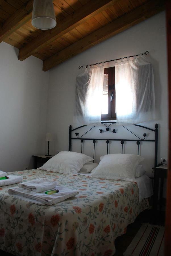 Casa Rural La Torre Almonaster la Real Exterior photo